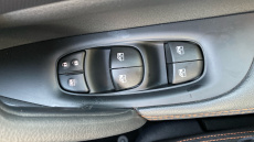 Nissan Qashqai 1.3 DiG-T N-Motion 5dr Petrol Hatchback